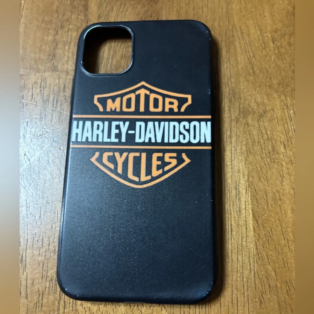 iPhone 11 6.1 black bar & shield Harley Davidson case